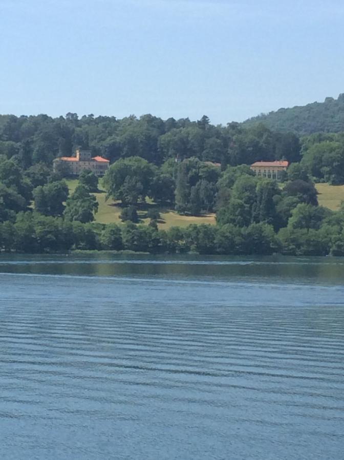 Gozzano B&B Notte Sul Lago المظهر الخارجي الصورة