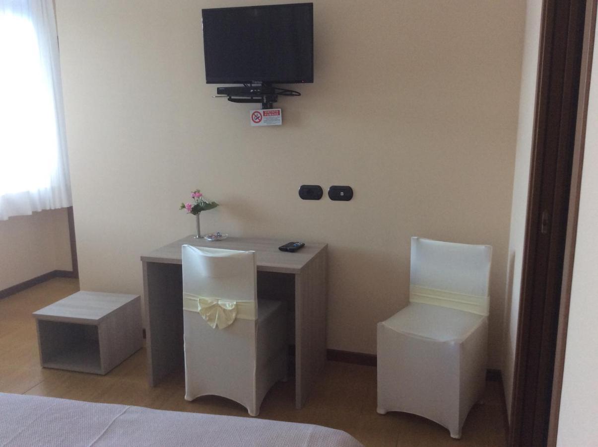 Gozzano B&B Notte Sul Lago المظهر الخارجي الصورة